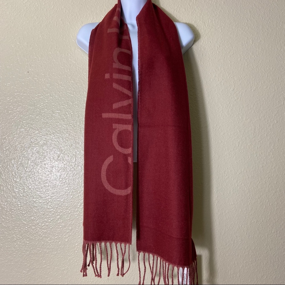 NWT Calvin Klein Scarf